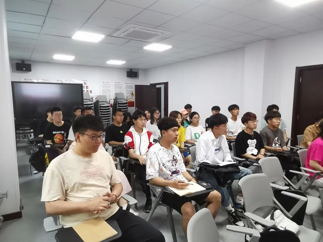 说明: 37DEDAC6BE6E2535DD0F543E48BACC84